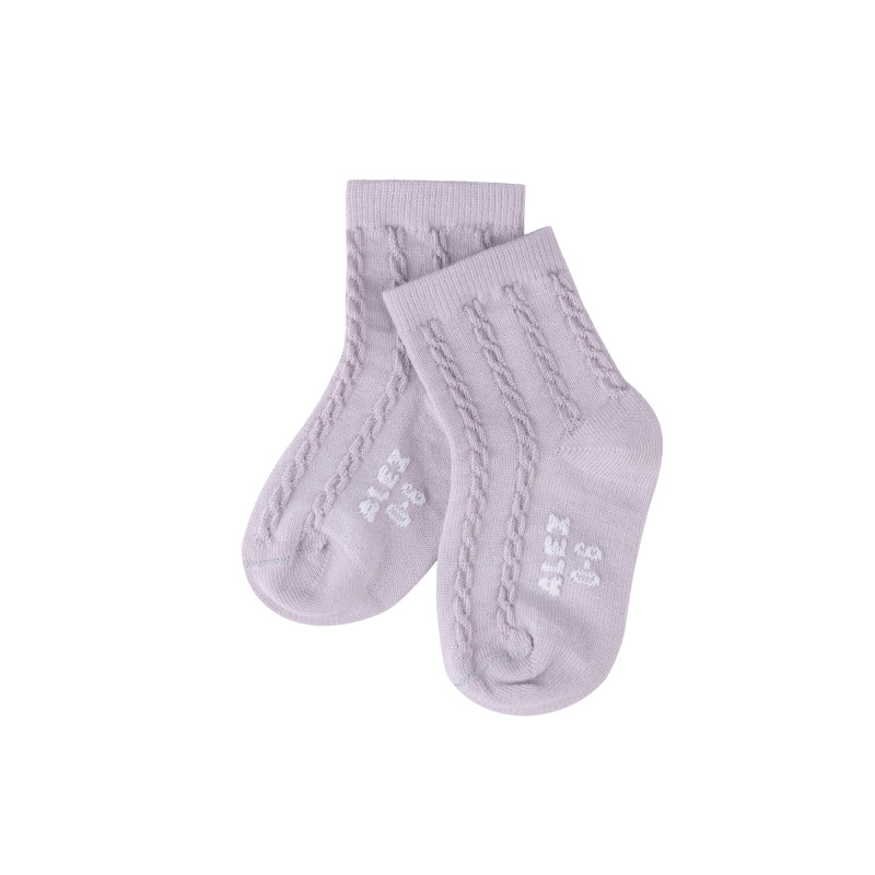 Նորածնի գուլպա հյուսքային նախշերով